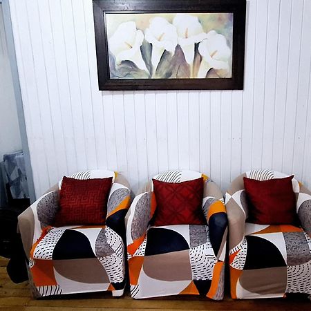 CASA completa em TORRES-RS - O MELHOR CUSTO BENEFICIO na mais bela praia Gaúcha - Cozinha - Banheiro - Ar condicionado - Smart TV 32 Android Apps Youtube - Netflix - Prime Vídeo e Wi-Fi - Estacionamento - Acomoda até 10 pessoas - Anfitriã Superhost n Vila Exterior foto