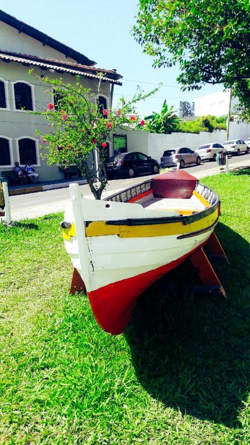 CASA completa em TORRES-RS - O MELHOR CUSTO BENEFICIO na mais bela praia Gaúcha - Cozinha - Banheiro - Ar condicionado - Smart TV 32 Android Apps Youtube - Netflix - Prime Vídeo e Wi-Fi - Estacionamento - Acomoda até 10 pessoas - Anfitriã Superhost n Vila Exterior foto