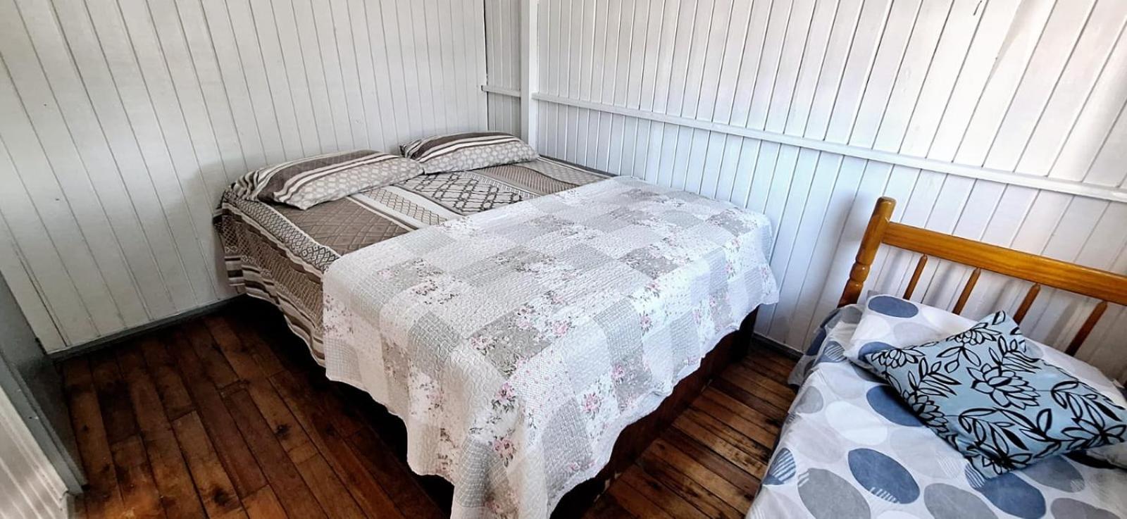 CASA completa em TORRES-RS - O MELHOR CUSTO BENEFICIO na mais bela praia Gaúcha - Cozinha - Banheiro - Ar condicionado - Smart TV 32 Android Apps Youtube - Netflix - Prime Vídeo e Wi-Fi - Estacionamento - Acomoda até 10 pessoas - Anfitriã Superhost n Vila Exterior foto